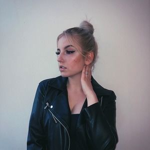 Meet your Posher, Emilija